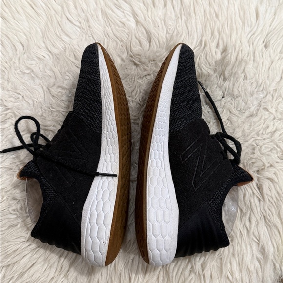 New Balance Fresh Foam Cruz V2 Shoes 9.5 Black White Knit Running Sneakers - Picture 3 of 10